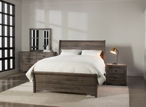 Raymour and flanigan outlet deals bedroom set