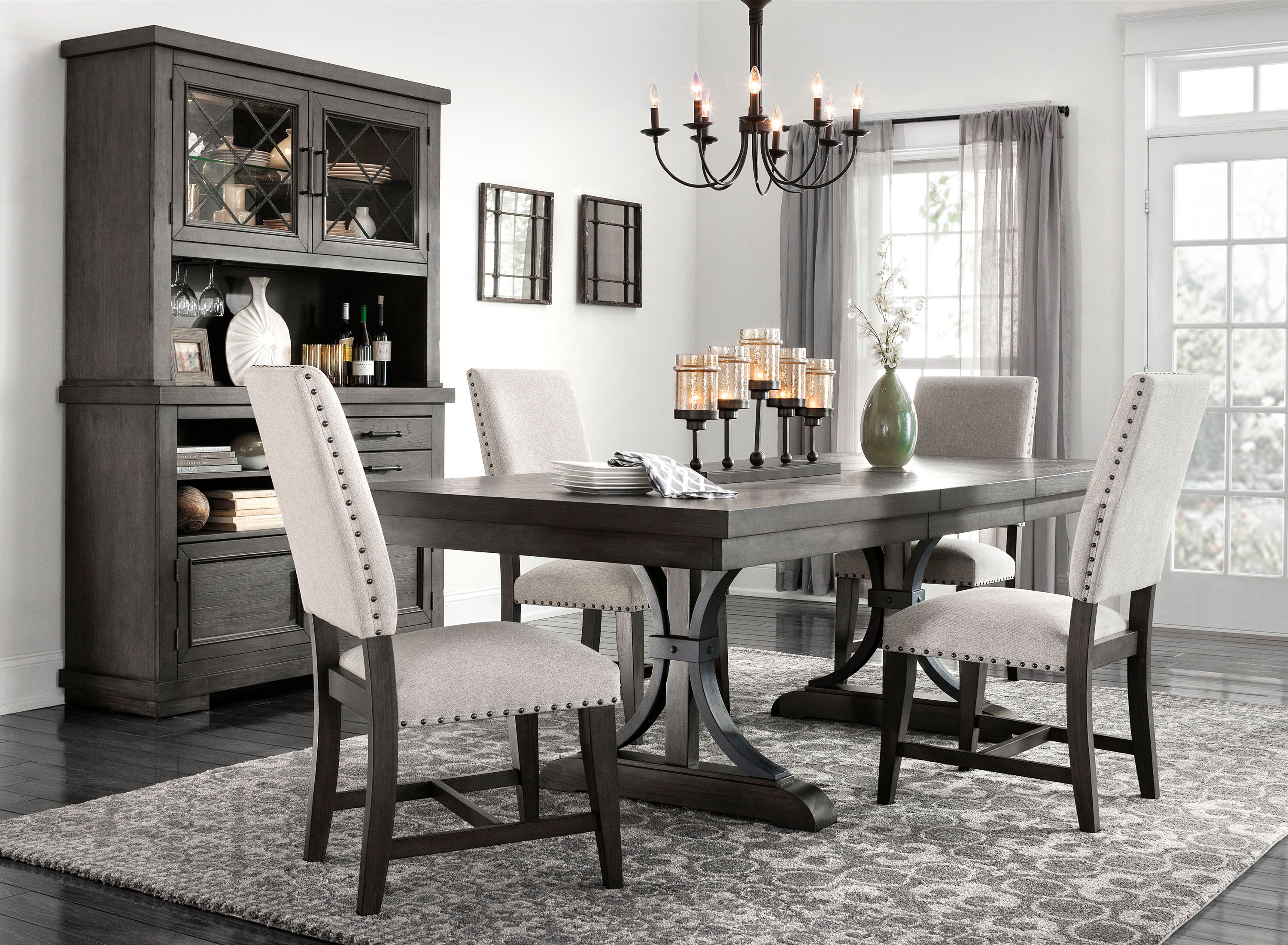 Halloway dining store set