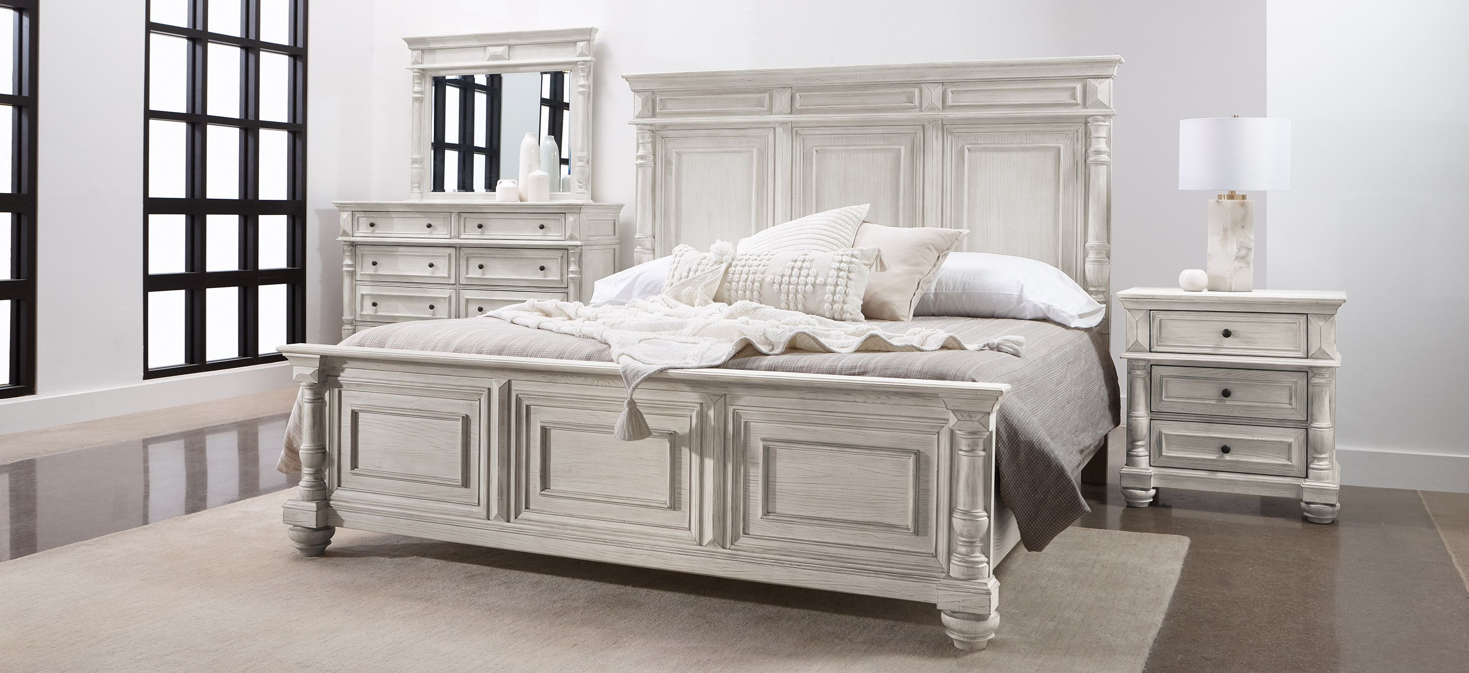 Ilaria 4-pc. King Platform Bedroom Set