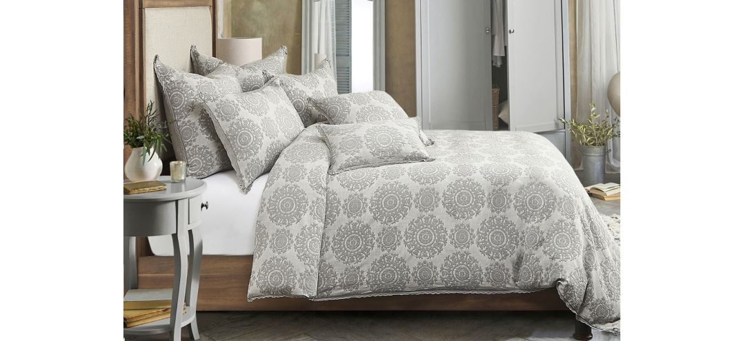 Reagan 7-Piece Duvet Set