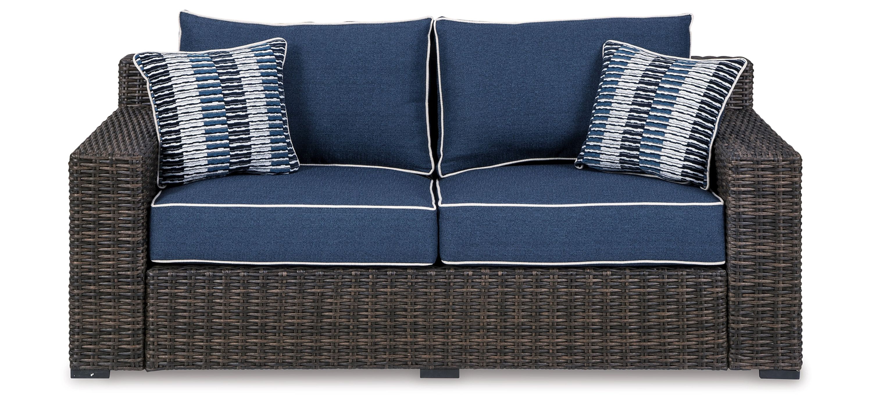 Grasson Lane Loveseat