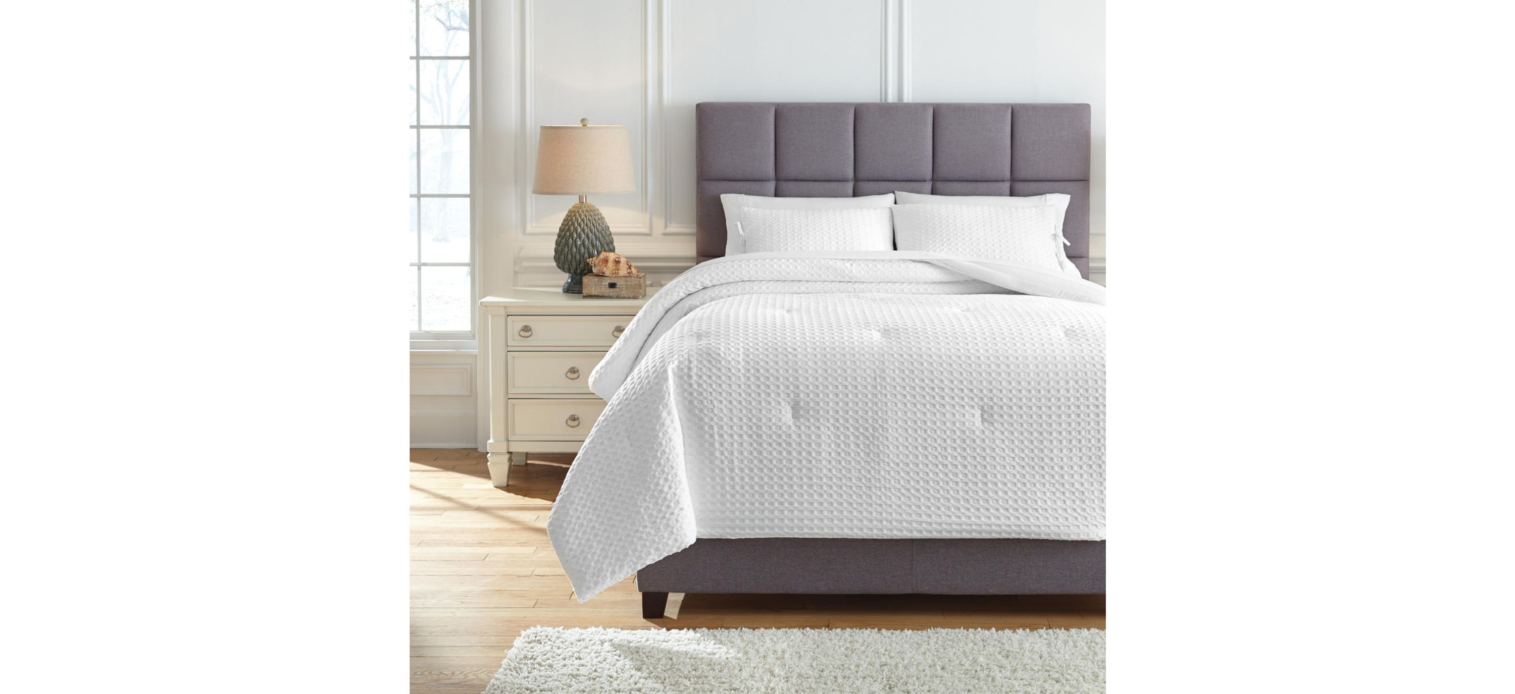 Maurilio King Comforter Set