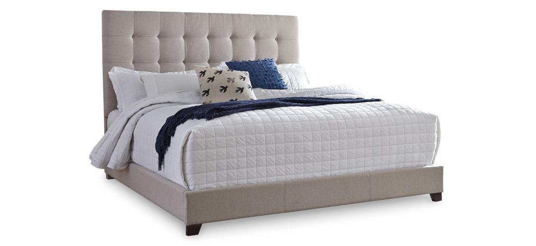 Dolante Tufted Bed