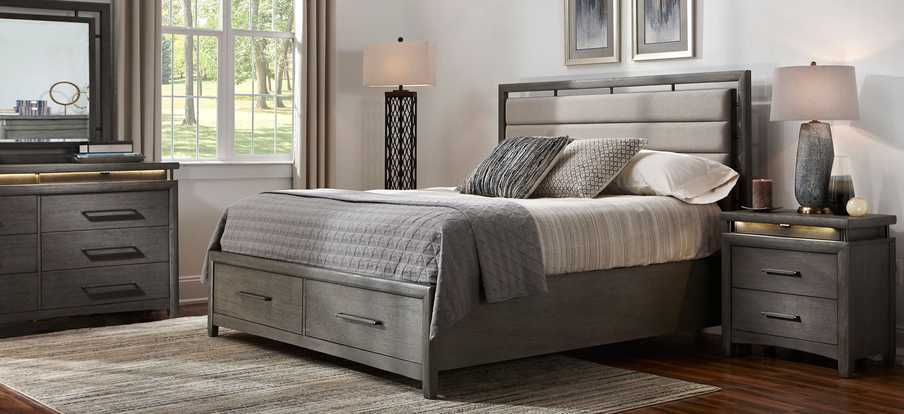 San Clemente 4-pc. Platform Storage Bedroom Set