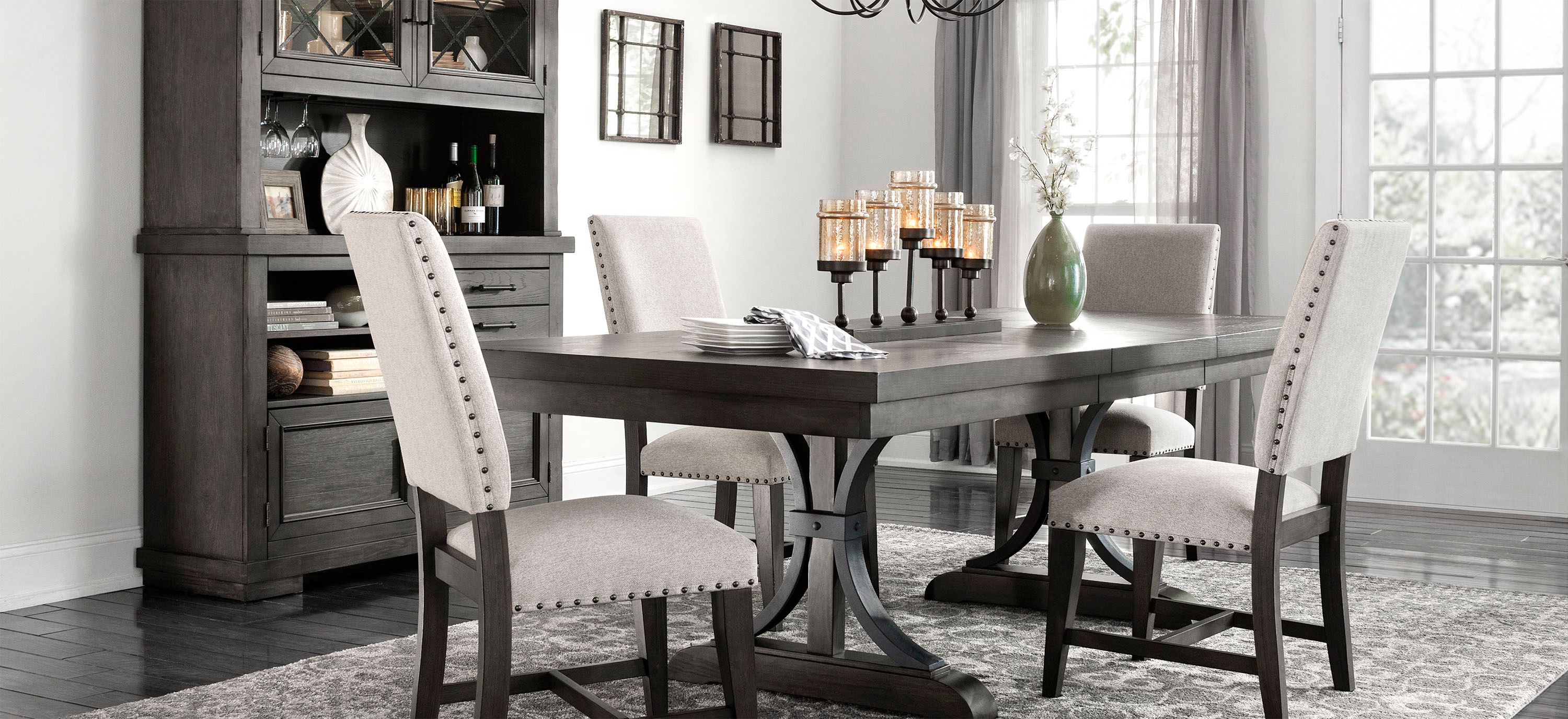 Halloway 7 discount piece dining set