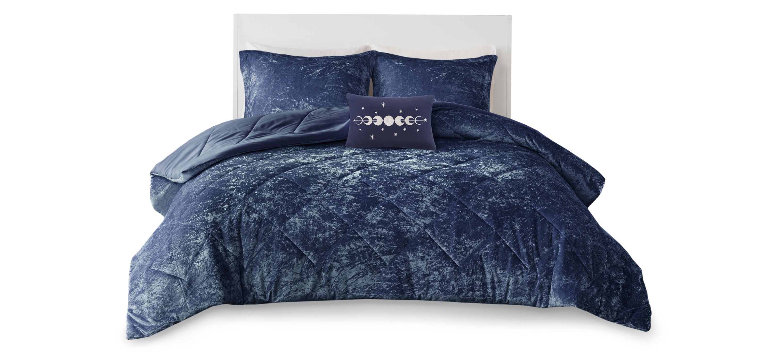 Felicia Comforter Set