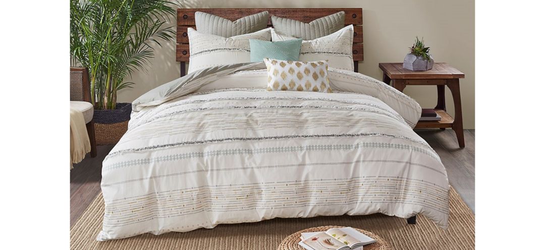 Nea Comforter Set