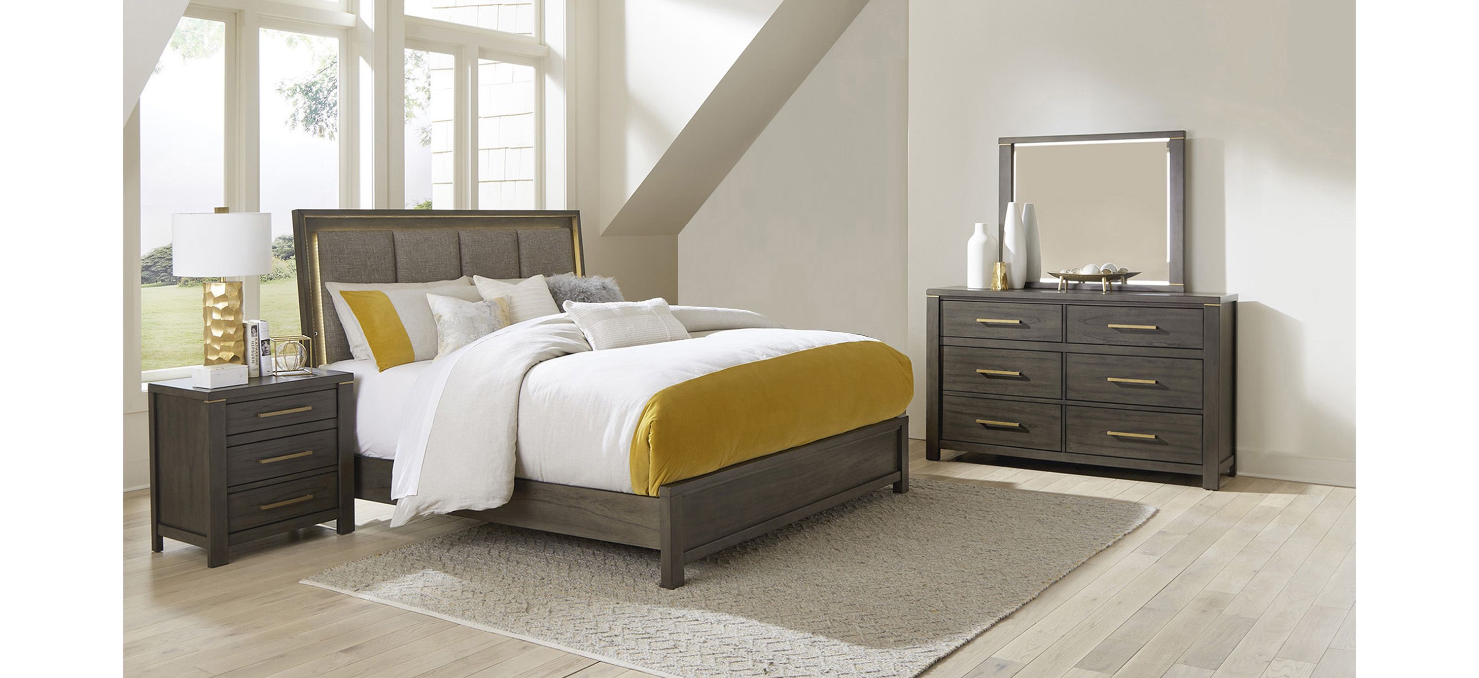 Danridge 4-Pc. Upholstered Panel Bedroom Set