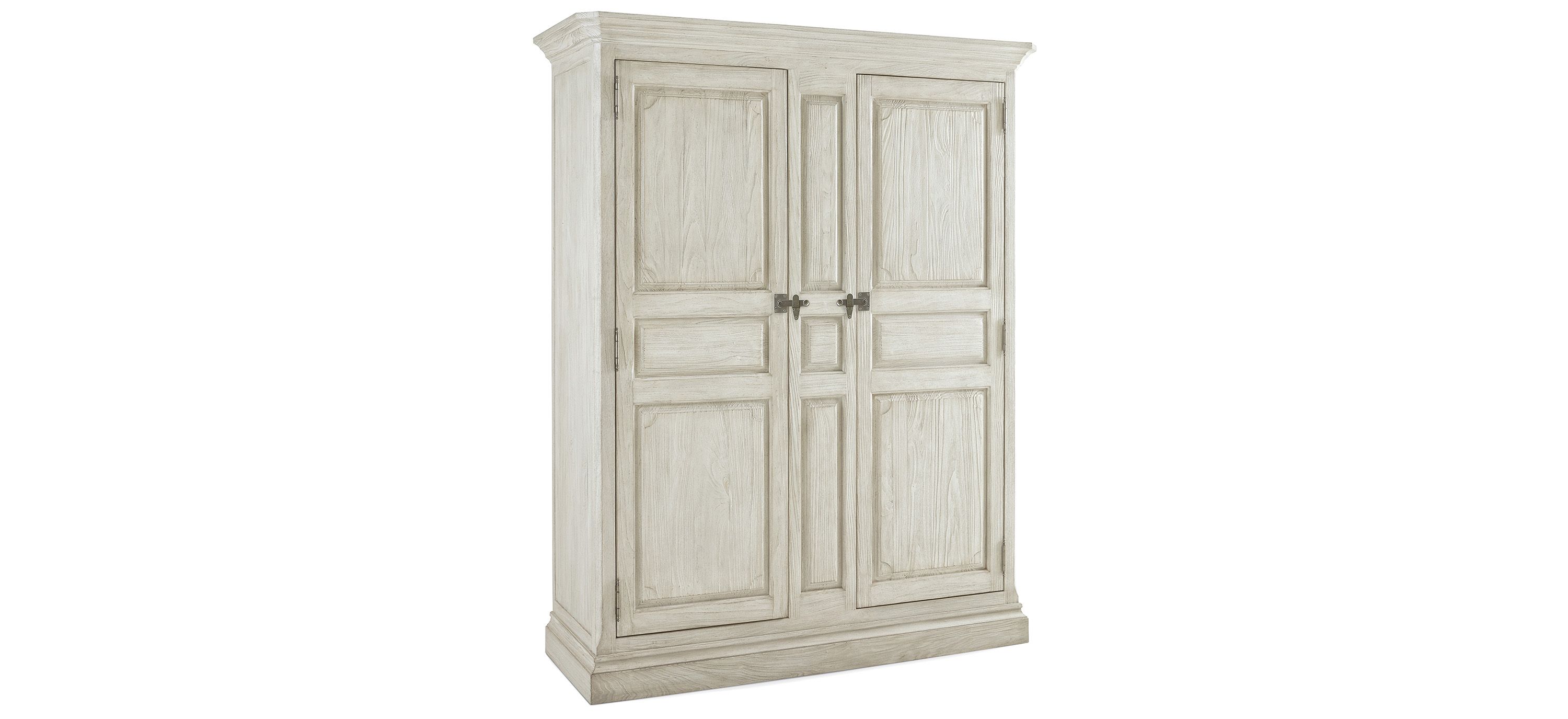 Montebello Master Chest