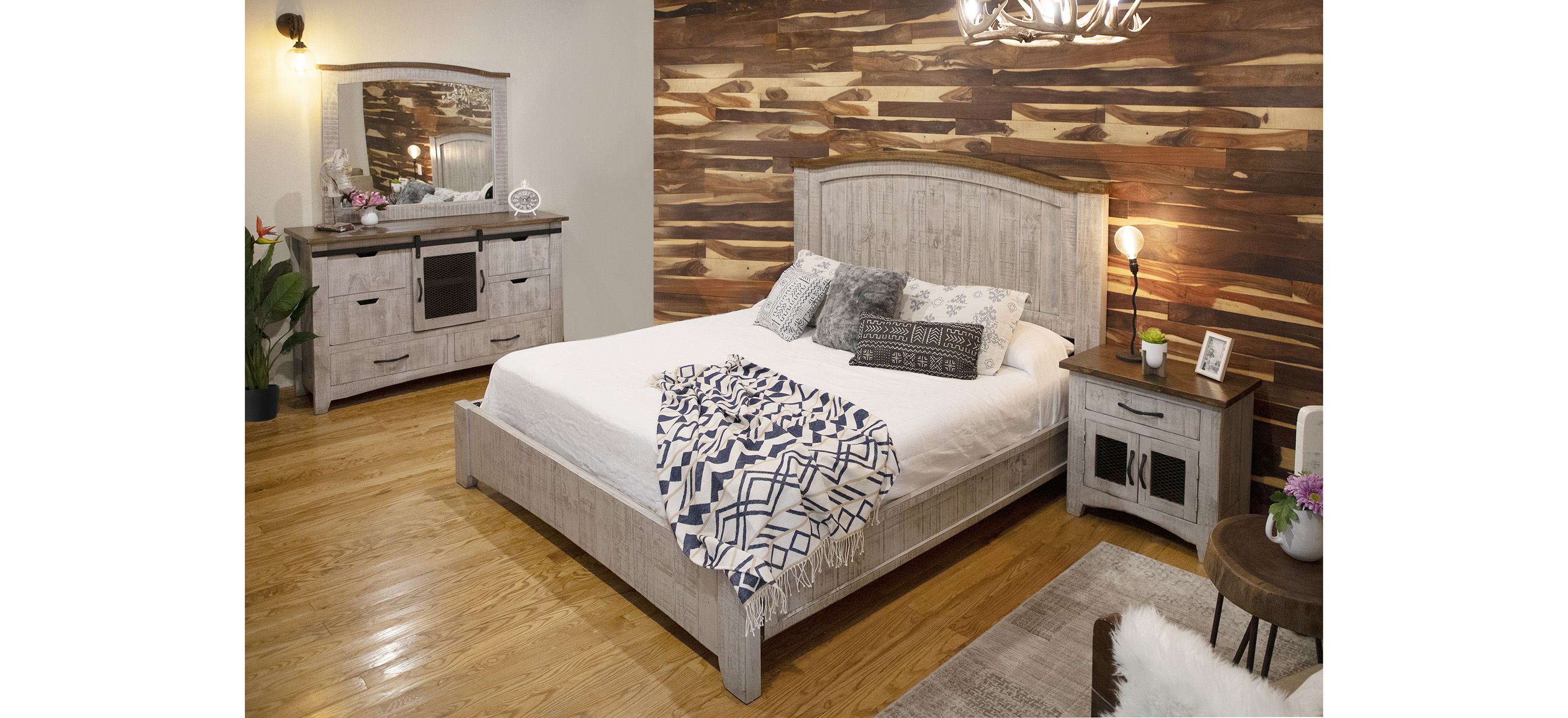 Pueblo 4-pc. Panel Bedroom Set