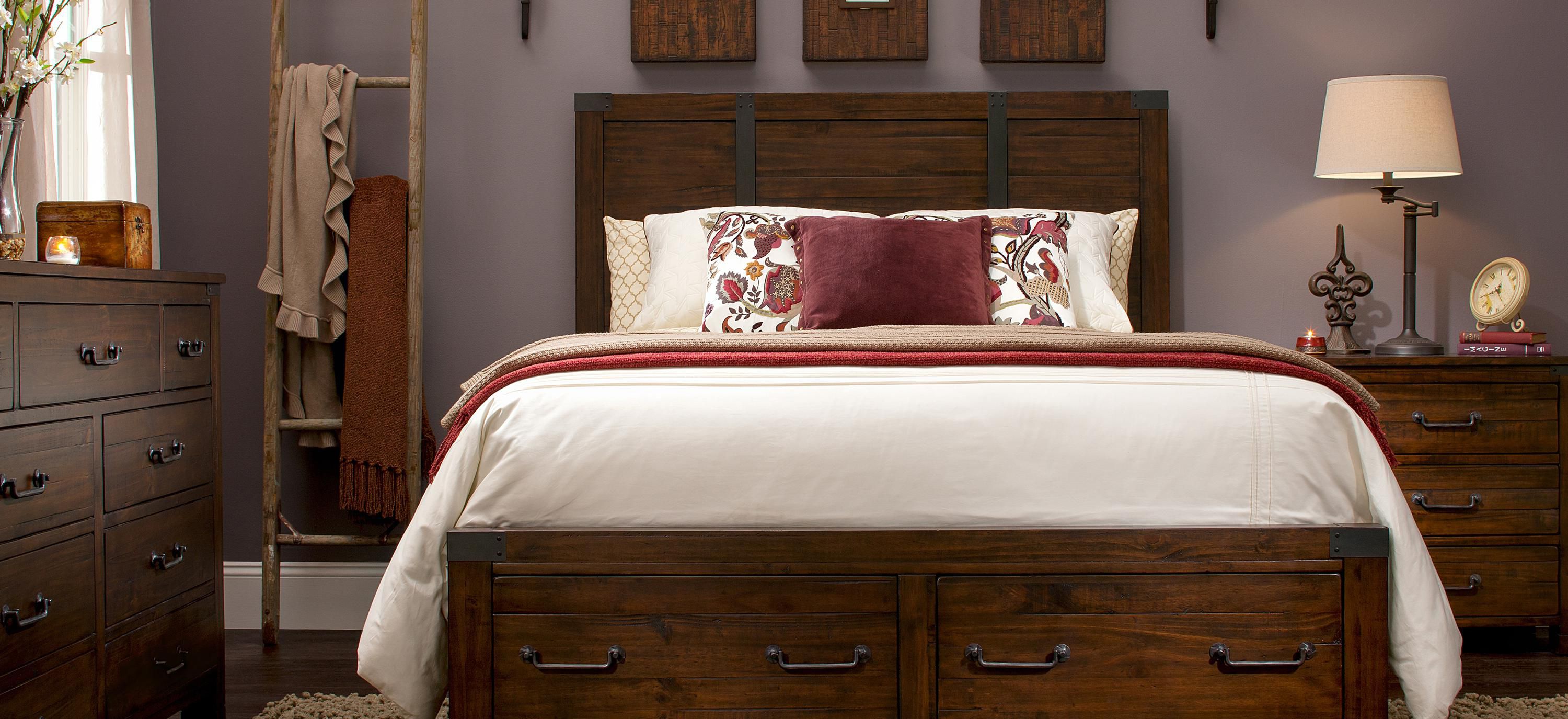 Shelton 4-pc. Bedroom Set w/ Platform Storage