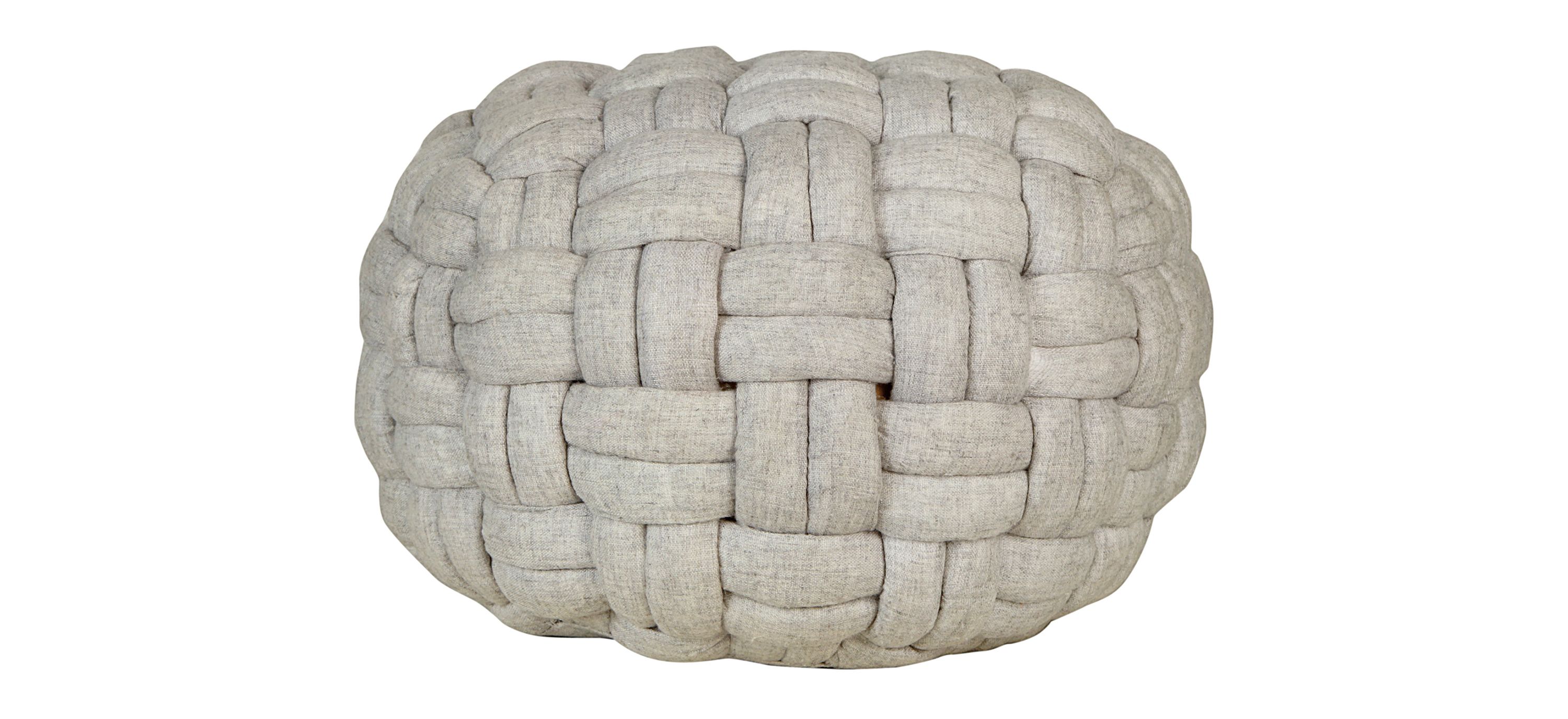 Bronya Pouf