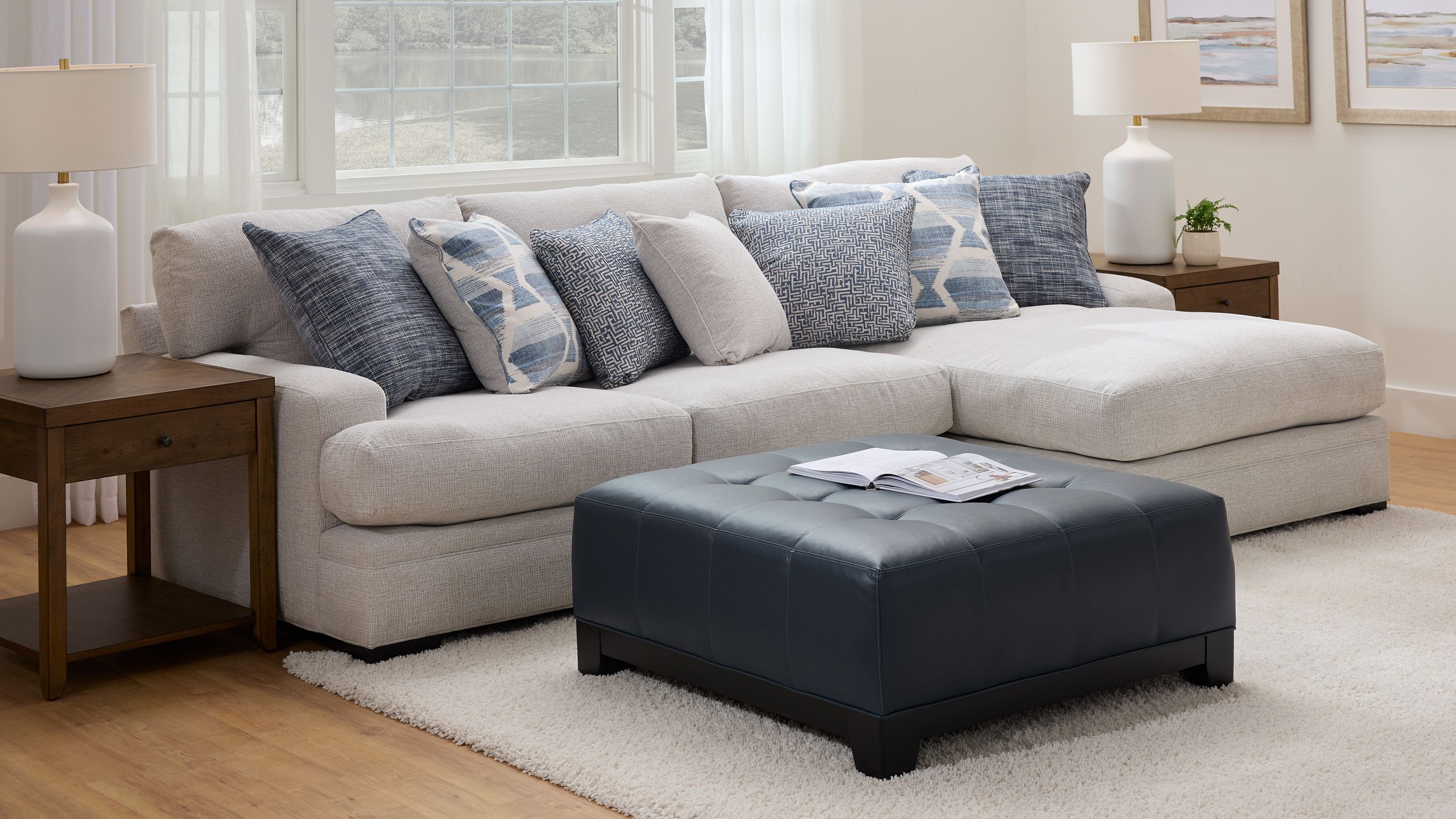 Bayside Cocktail Ottoman | Raymour & Flanigan