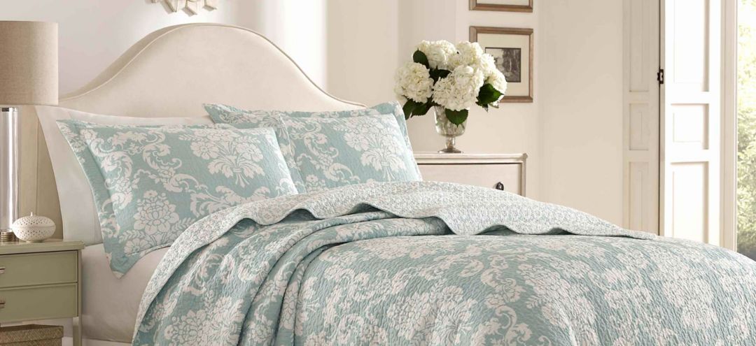 Venetia-2 Piece Quilt Set