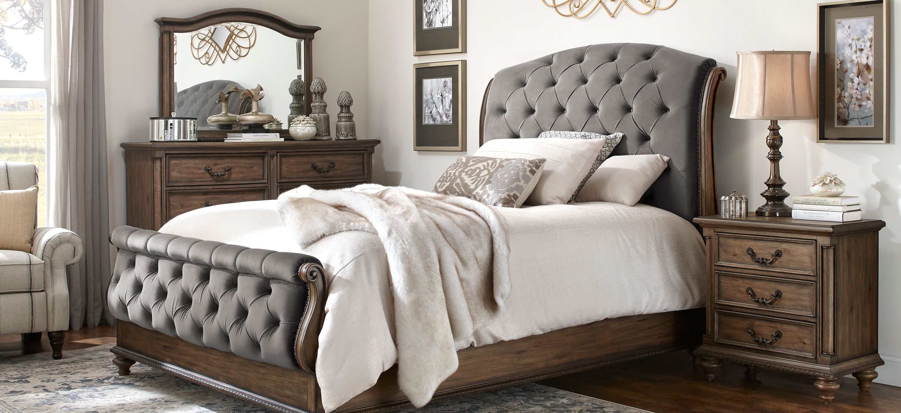 Castlehaven 4-pc. Bedroom Set