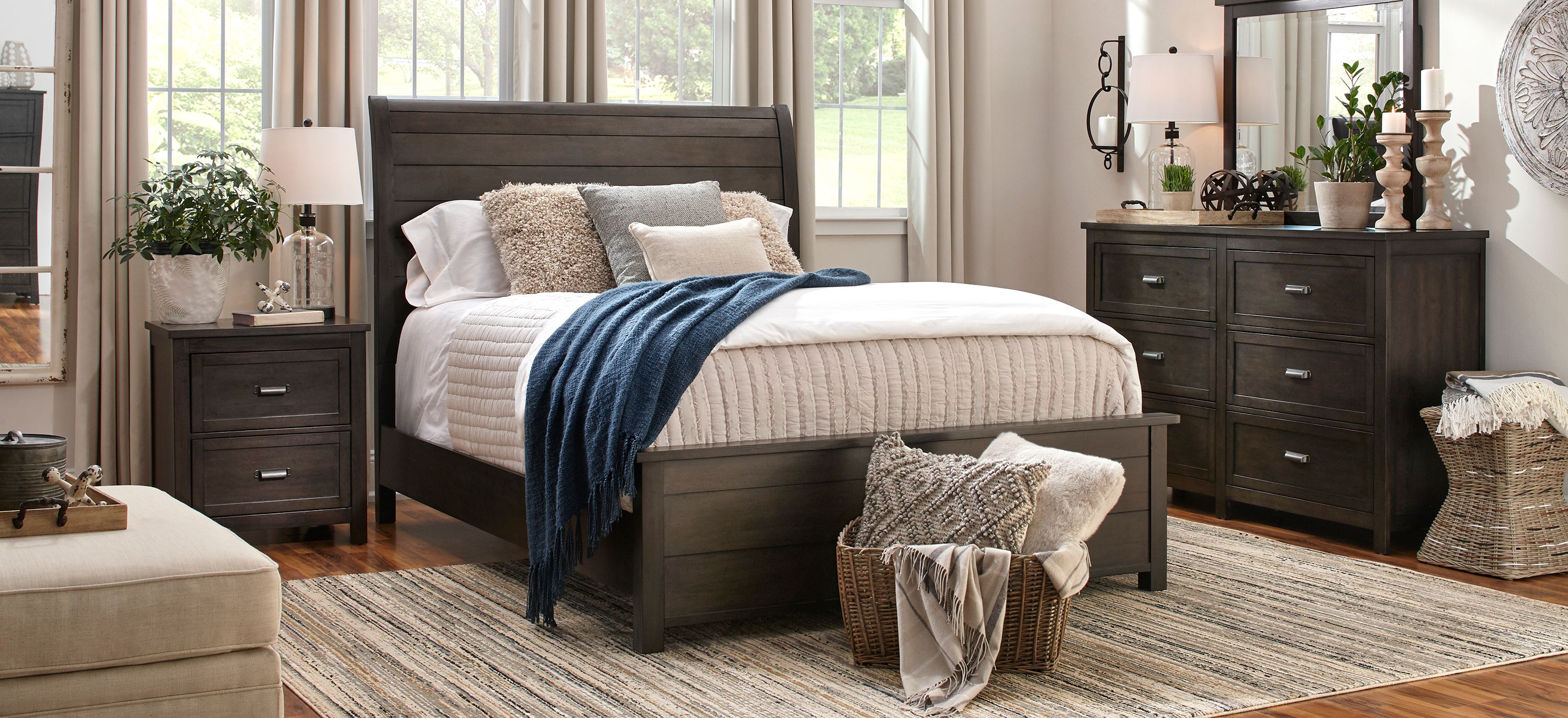 Union City 4-pc. Bedroom Set