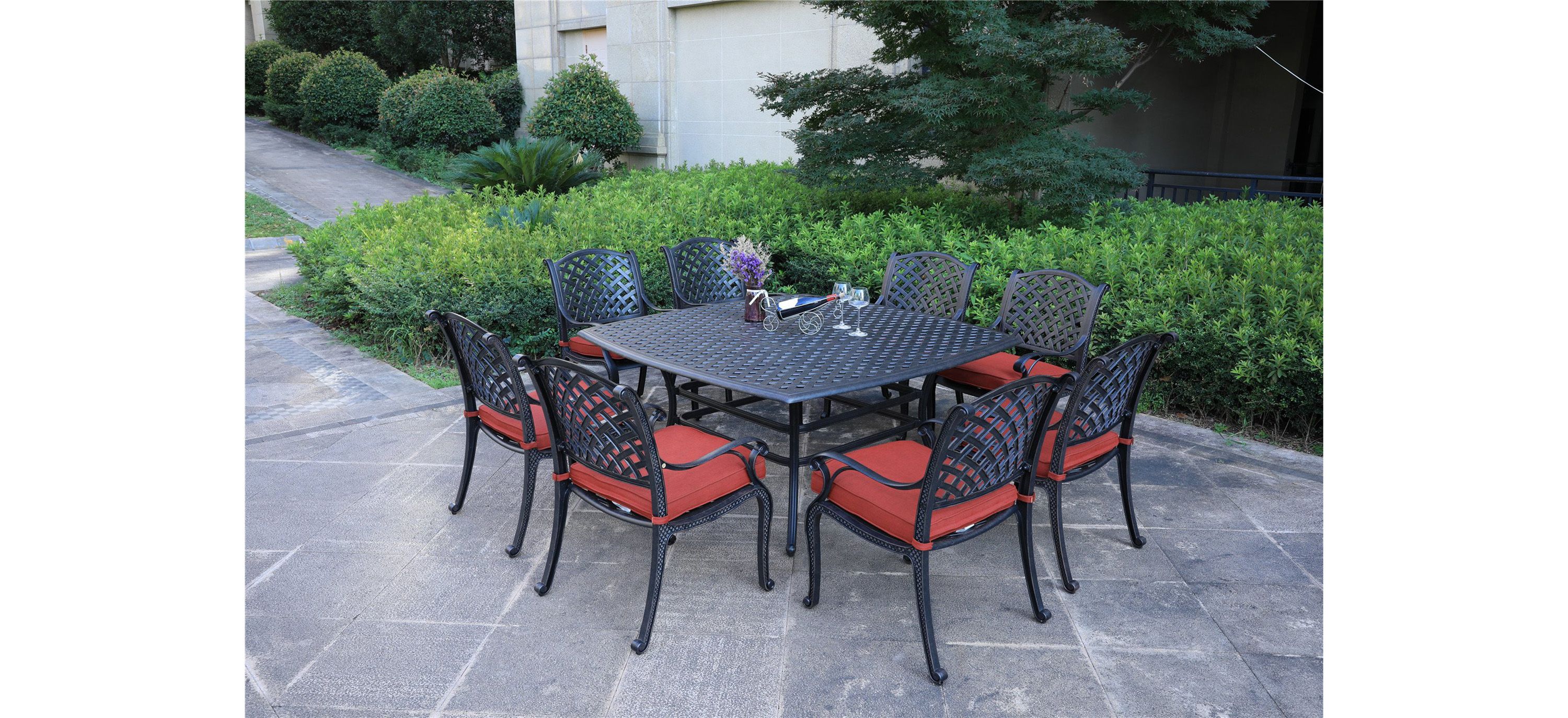 Castle Rock 9-pc. Outdoor Dining Set