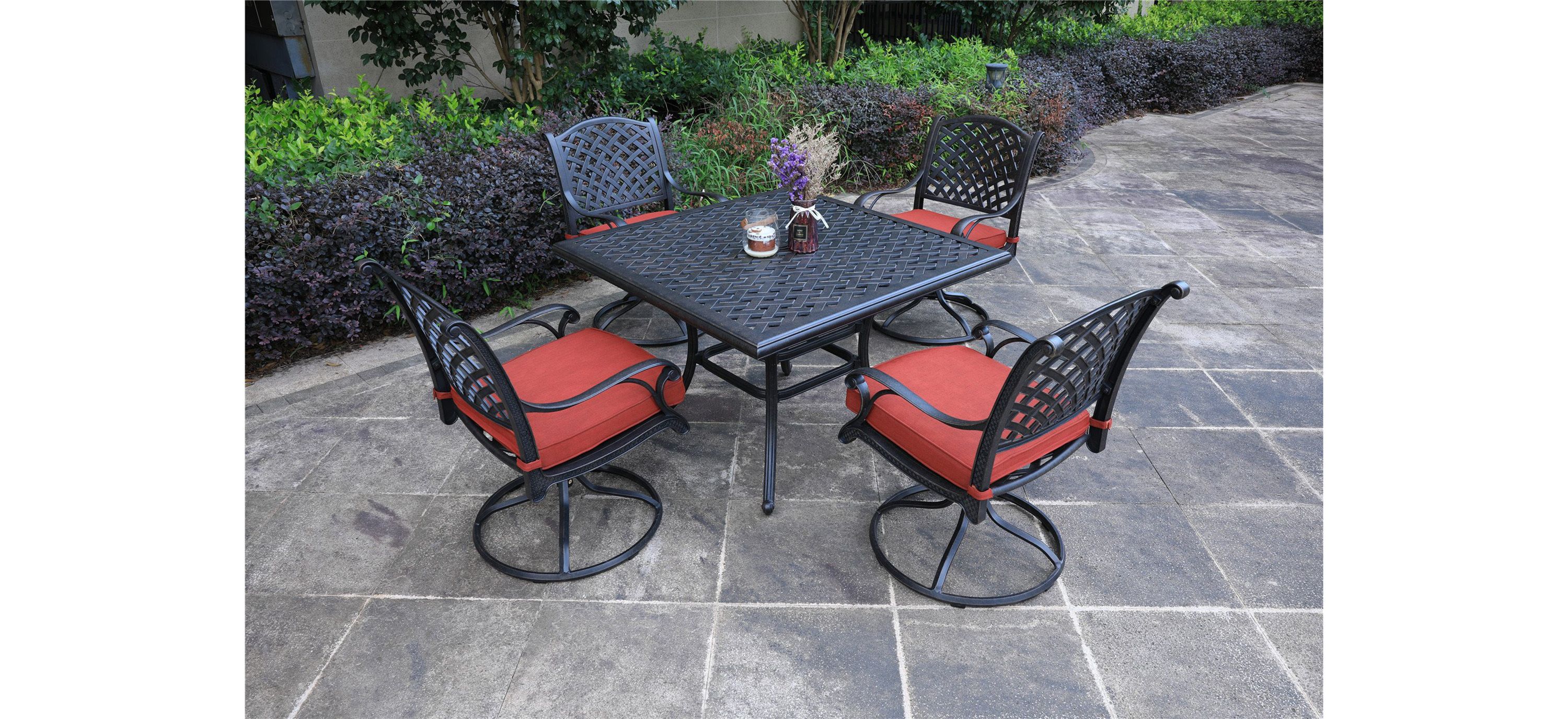 Castle Rock 5-pc. Outdoor Swivel Dining Set