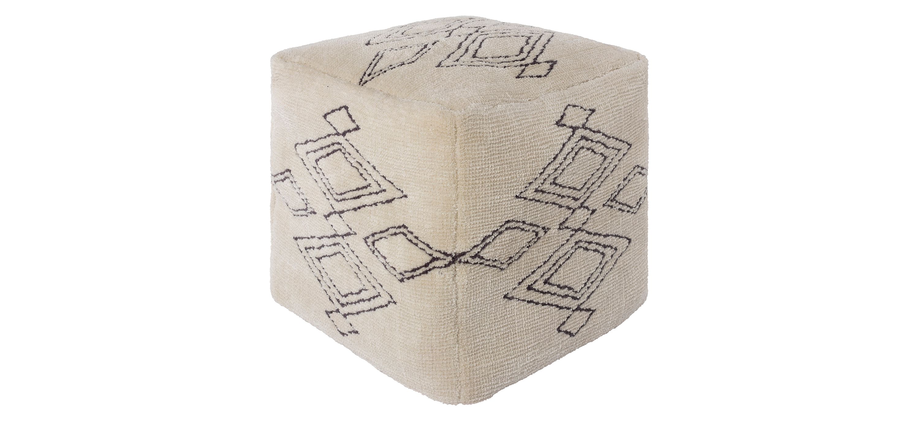 Braith Pouf