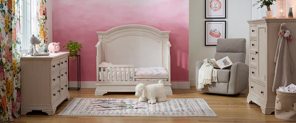 Bella convertible outlet crib