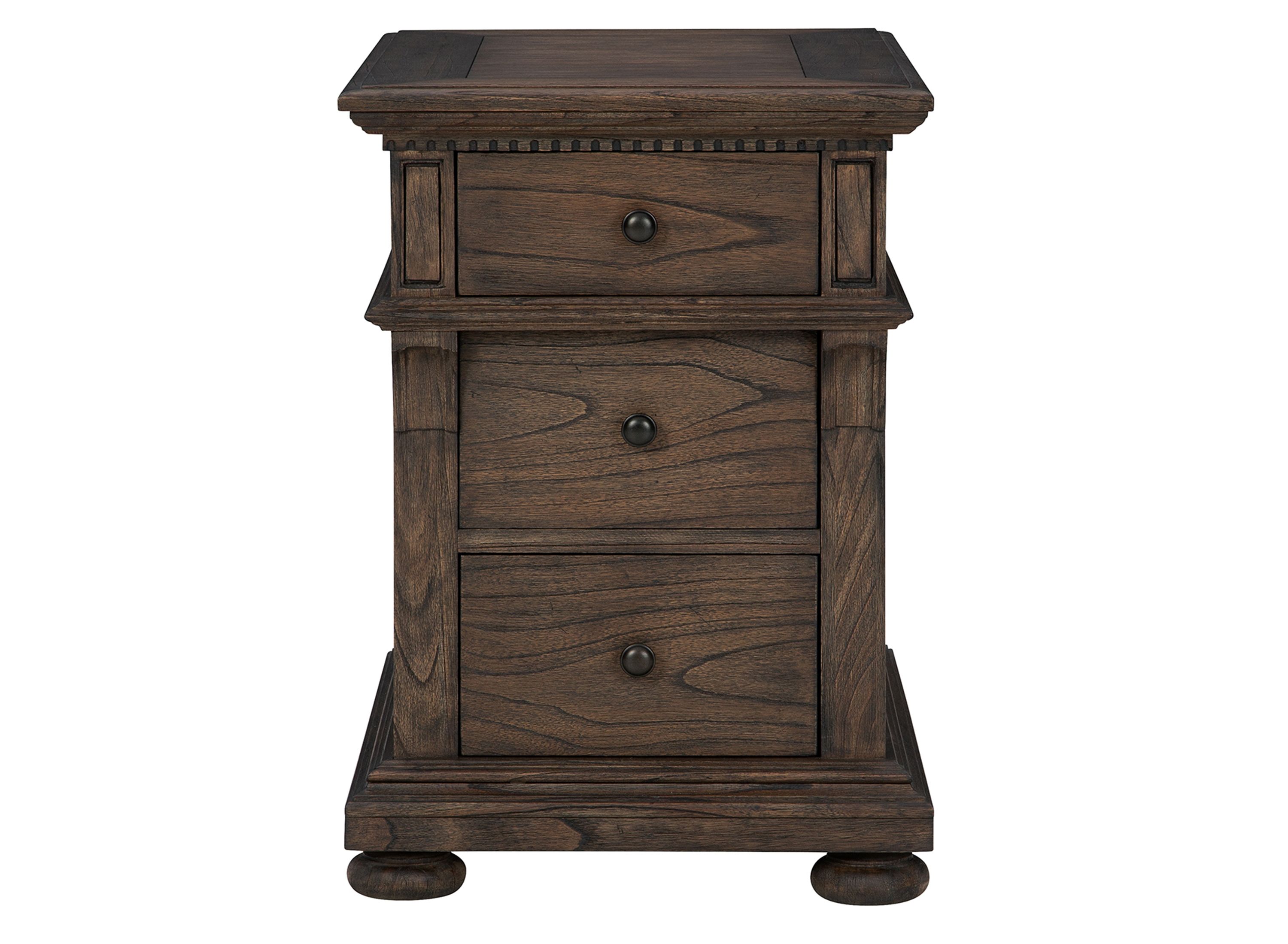 Wellington Estates Accent Chest Raymour Flanigan