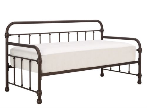 Raymour and flanigan daybed store with trundle