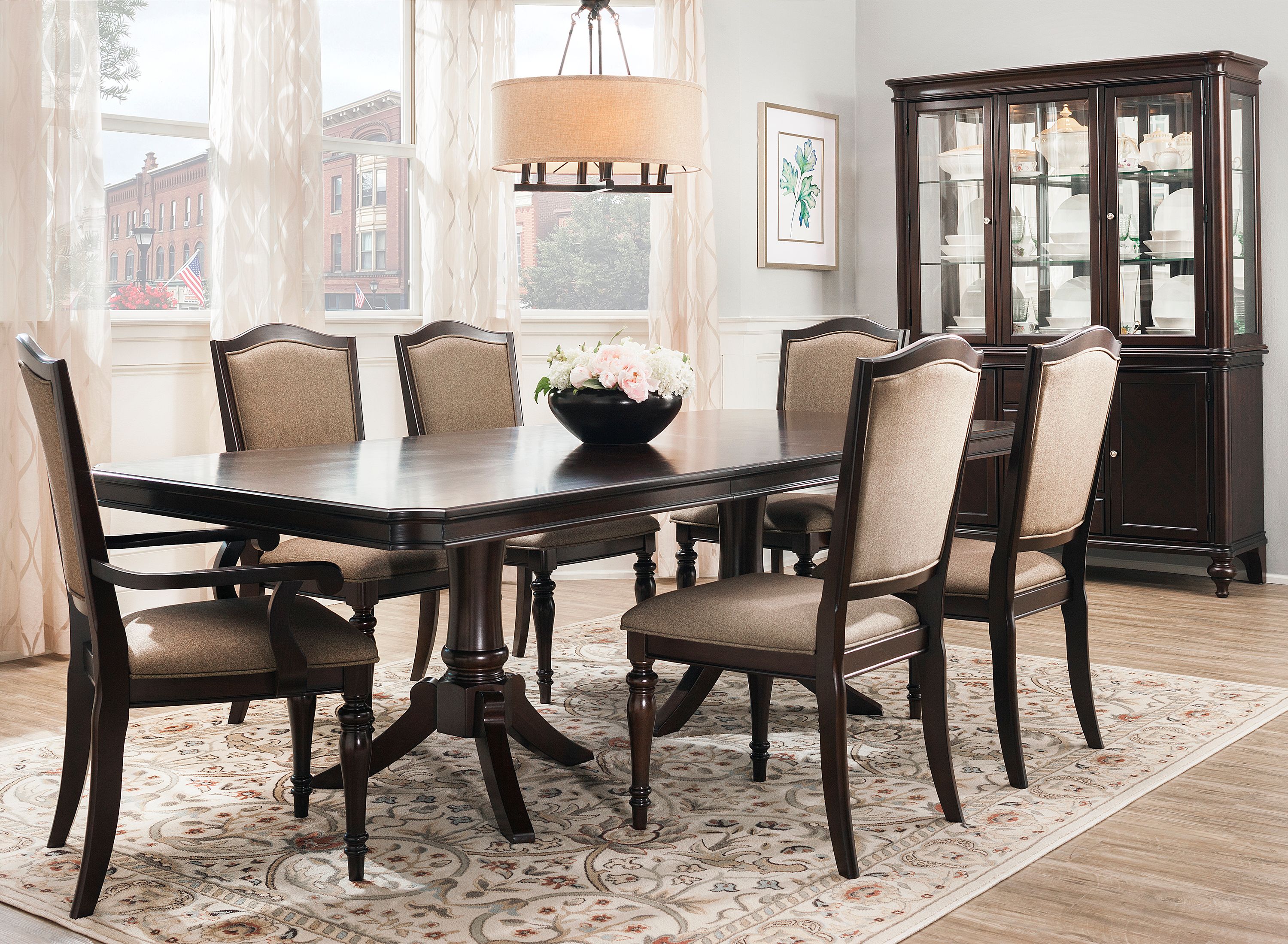 Raymour and flanigan best sale 7 piece dining set