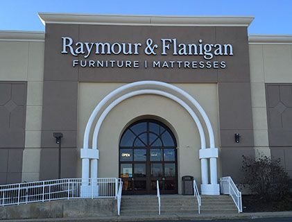 Raymour flanigan deals outlet near me