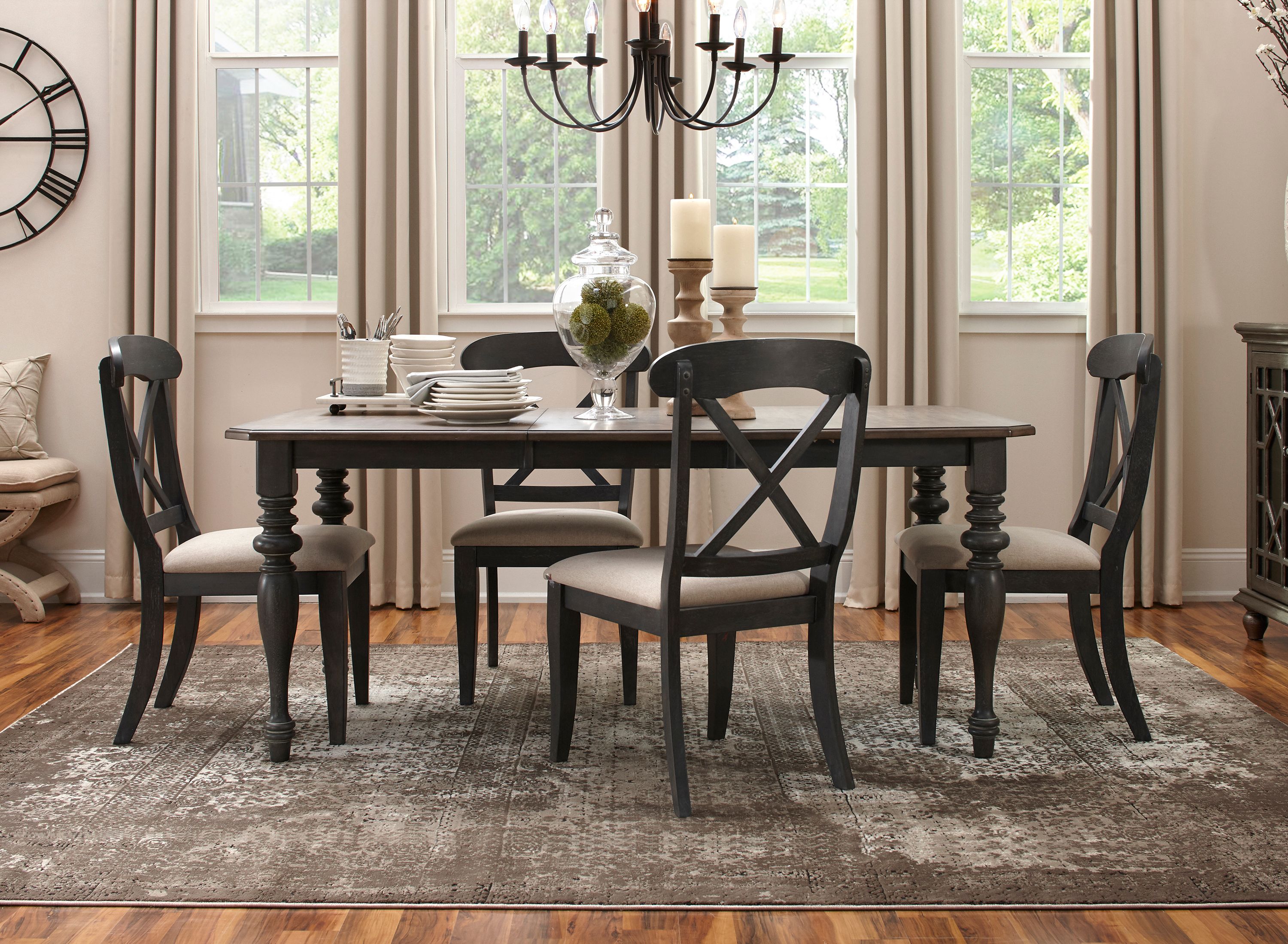 Raymour and best sale flanigan dinette set