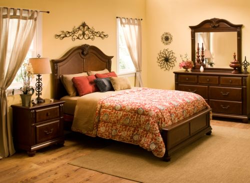 Raymour flanigan king on sale size bedroom sets