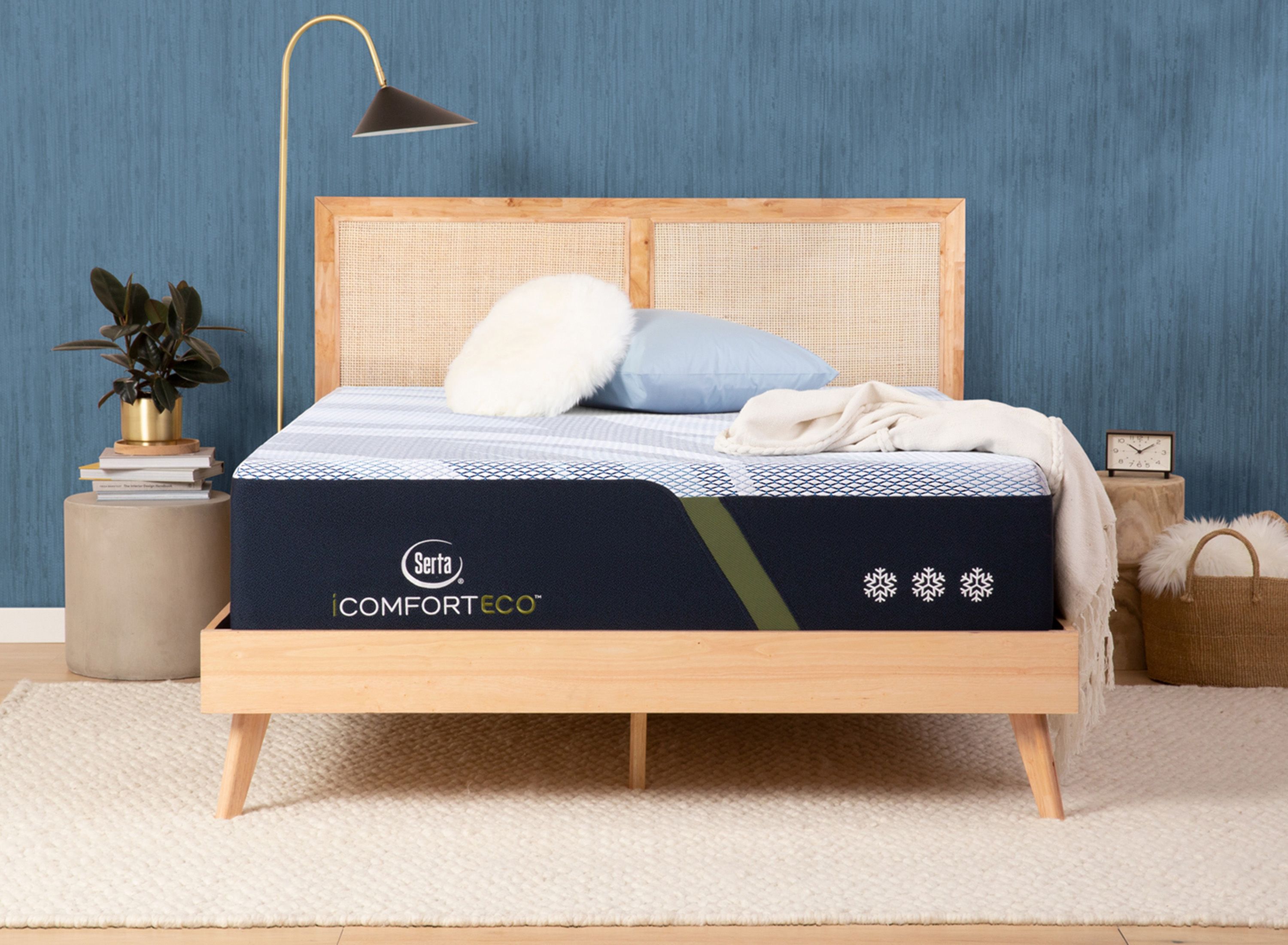 Serta F30LTX Plush Memory Foam Mattress with Natural Latex Raymour & Flanigan