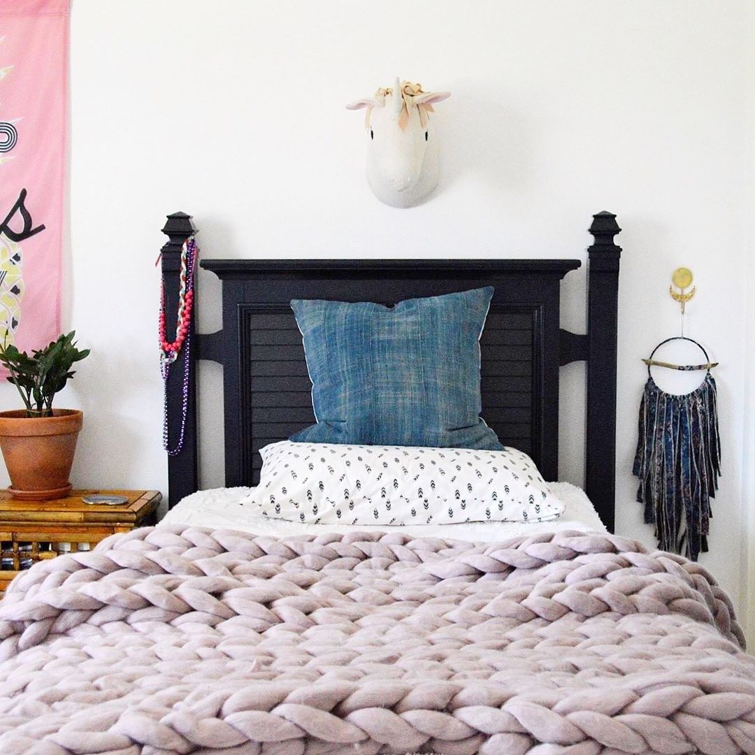 raymour and flanigan kids beds